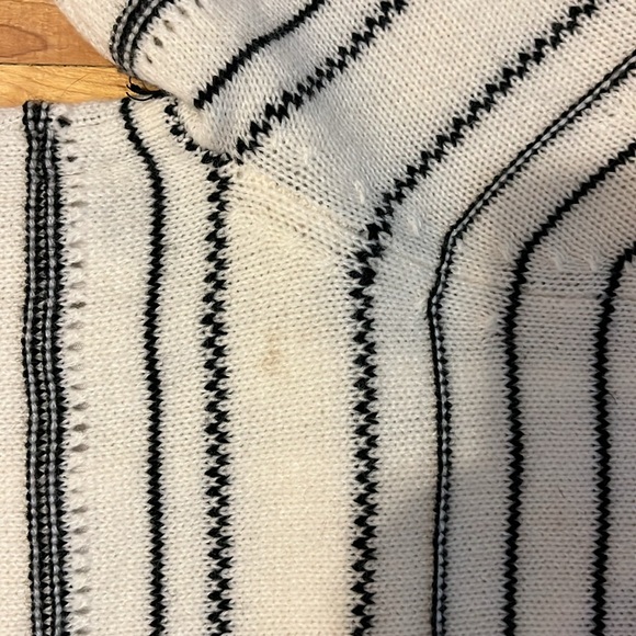 Just Taylor dress. Size large. Small stain near armpit in back. Worn one time - Picture 4 of 4